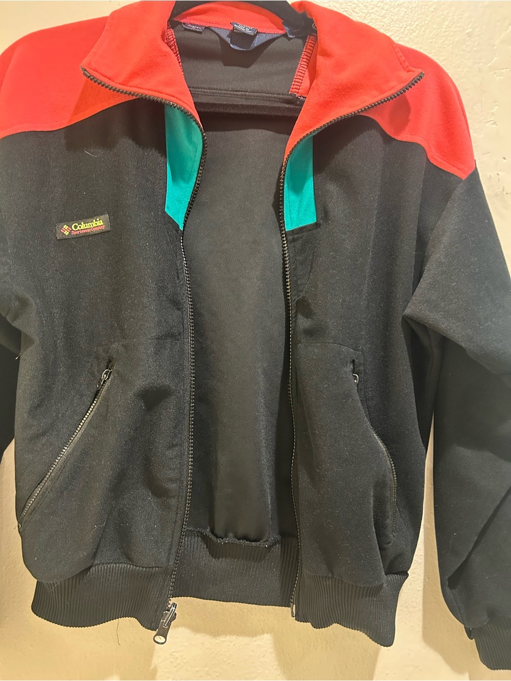 Columbia women Black & Red Zip Front Jacket